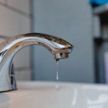 When to Call a Plumber for Faucet Leaks